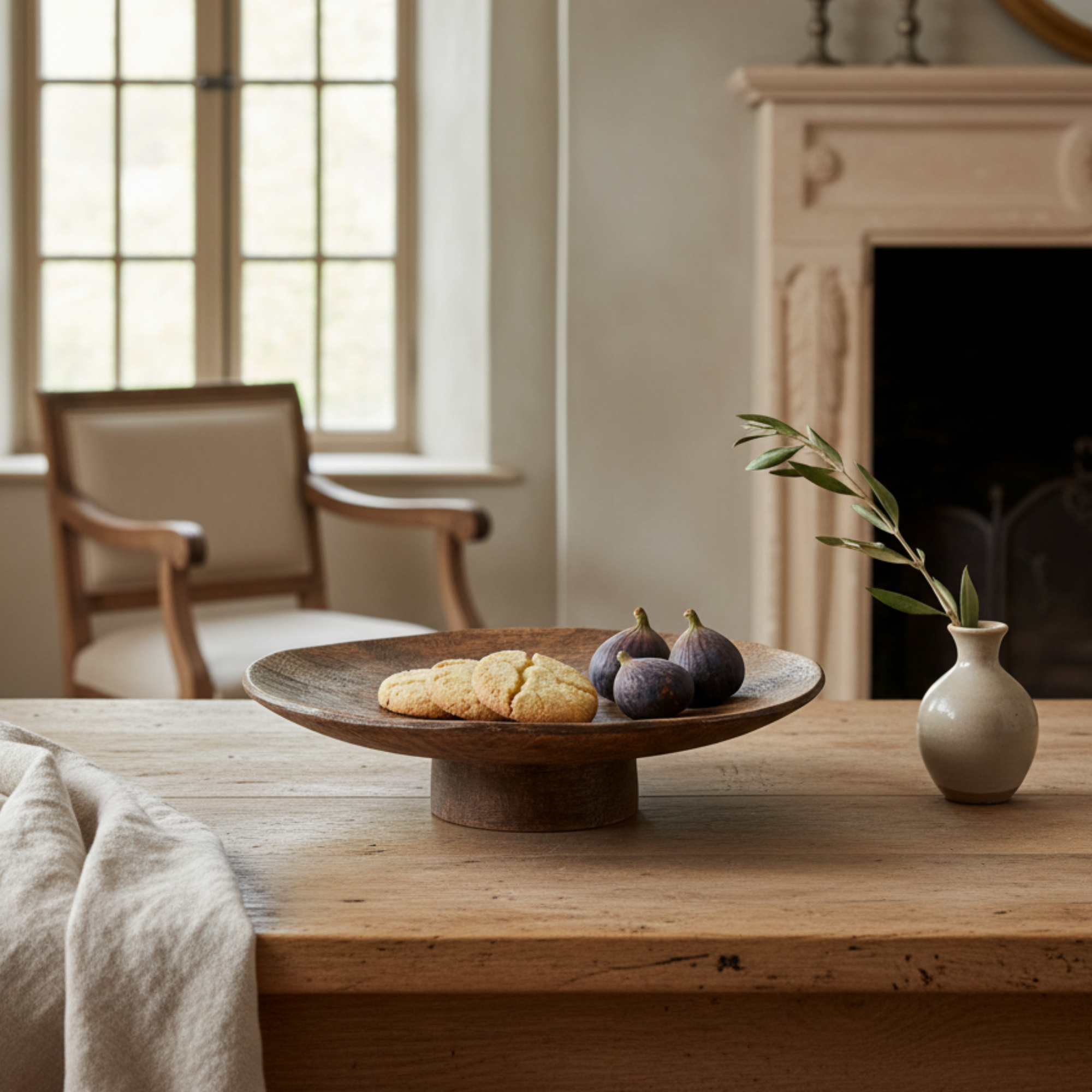 Amara Pedestal Tray